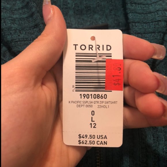 Torrid Relaxed Fit Super Soft Plush Rib Quarter Zip Sweatshirt - Picture 7 of 7